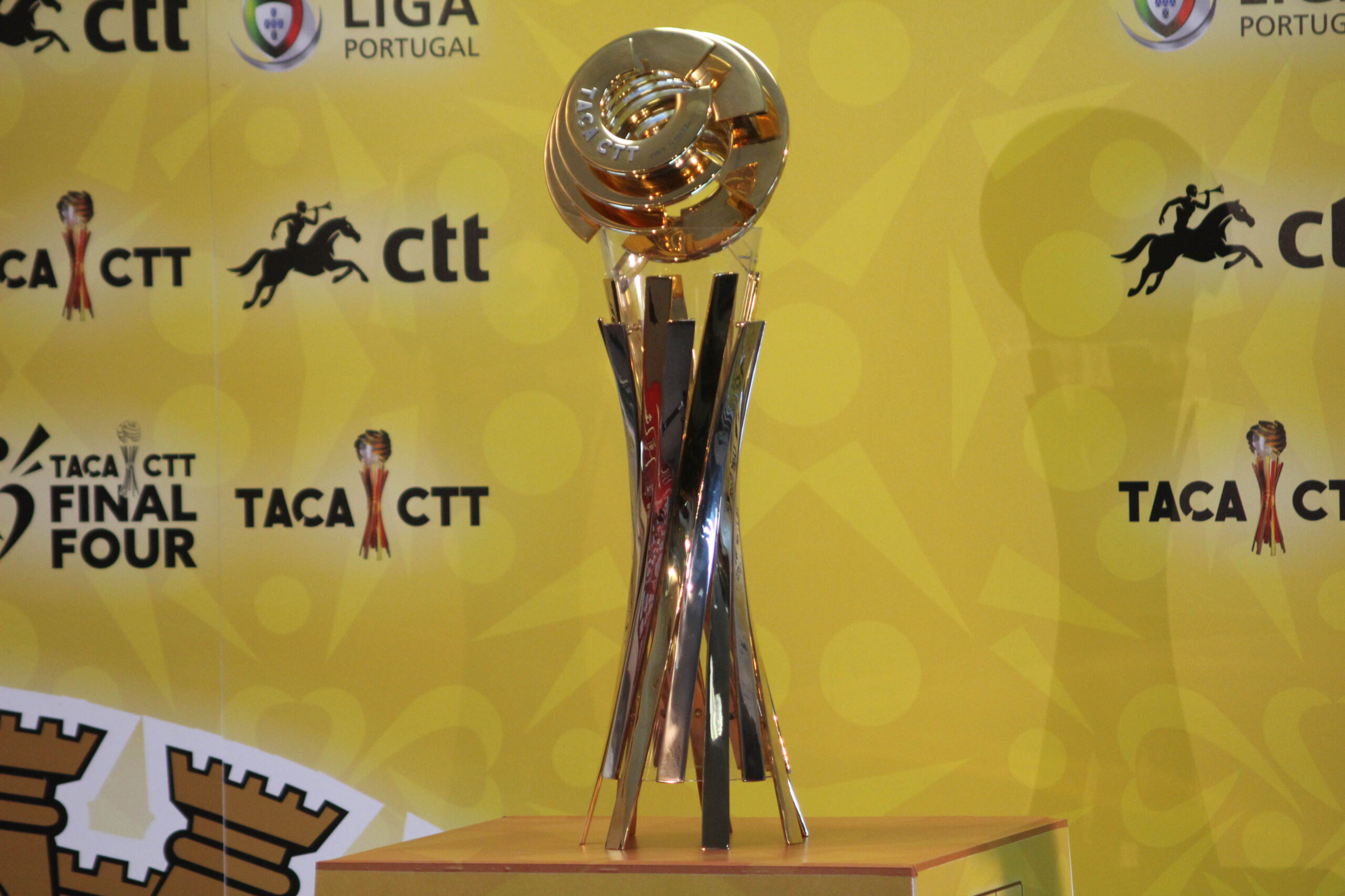 Sul Informação - “Final Four” da Taça da Liga no Estádio Algarve vai estrear nova tecnologia para árbitros
