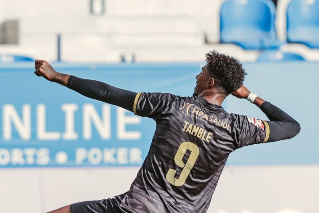 Sul Informação - Portimonense vence em Paços com golo de Tamble Monteiro nos descontos