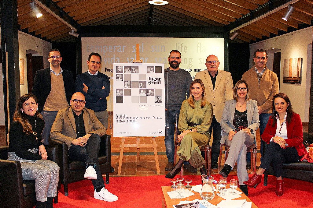Sul Informação - “Lugar ao Sul” debateu Descentralização de Competências e Regionalização em Castro Marim