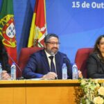 Sul Informação - O anúncio de um acordo, recados e votações repetidas: a história da tomada de posse em Albufeira