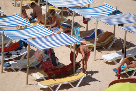 Sul Informação - Turismo no Algarve regista mais hóspedes, mais dormidas e mais proveitos
