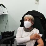 Sul Informação - «Agora sinto-me protegida»: 194 médicos de fora do SNS começam a ser vacinados no Algarve