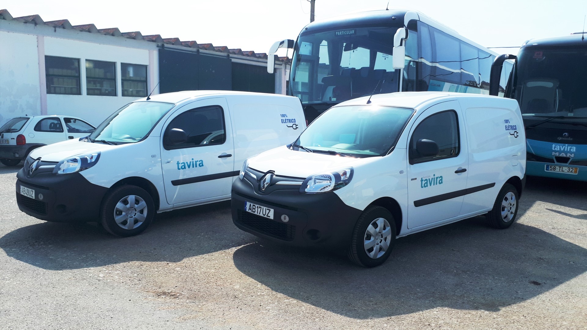 Sul Informação - Câmara de Tavira comprou duas carrinhas elétricas