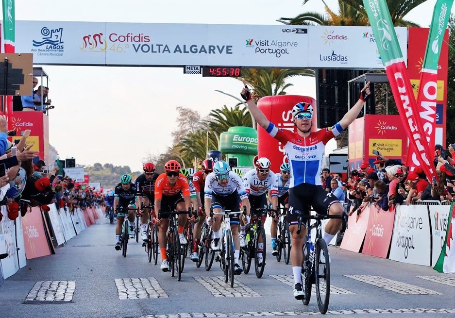 Sul Informação - Fabio Jakobsen (Quick Step) é o primeiro camisola amarela da Volta ao Algarve