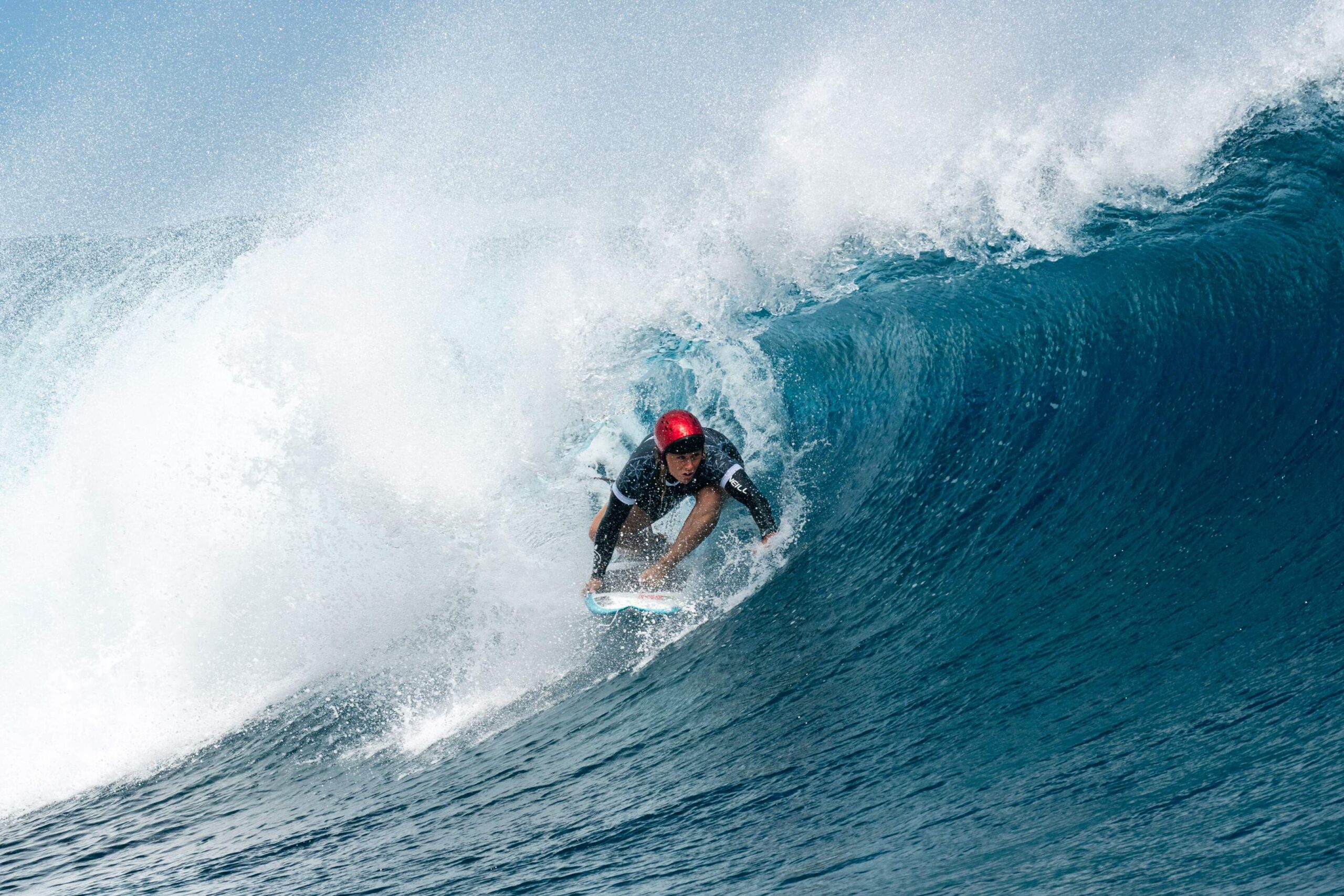 Sul Informação - Yolanda Hopkins disputa repescagem na prova olímpica de surf