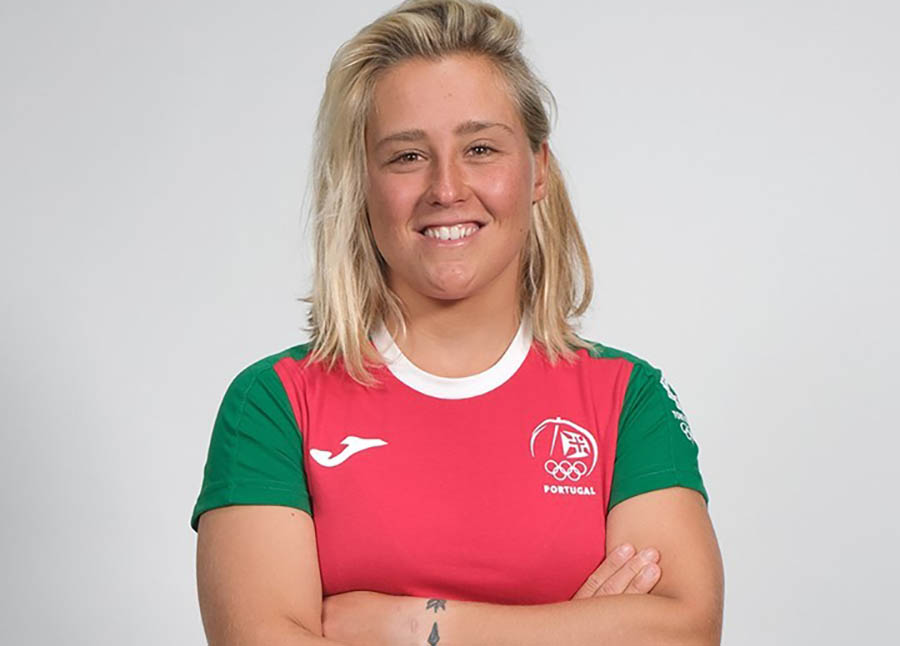 Sul Informação - Surfista algarvia Yolanda Hopkins apura-se para os quartos-de-final dos Jogos Olímpicos