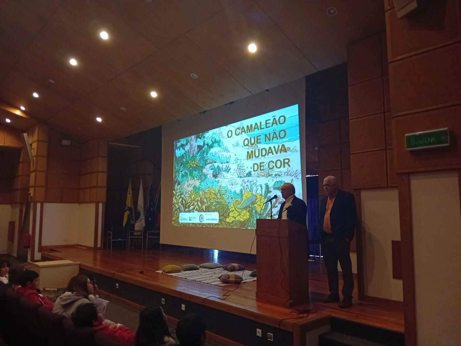 Sul Informação - Caderno pedagógico “O Camaleão Que Não Mudava de Cor” já está disponível