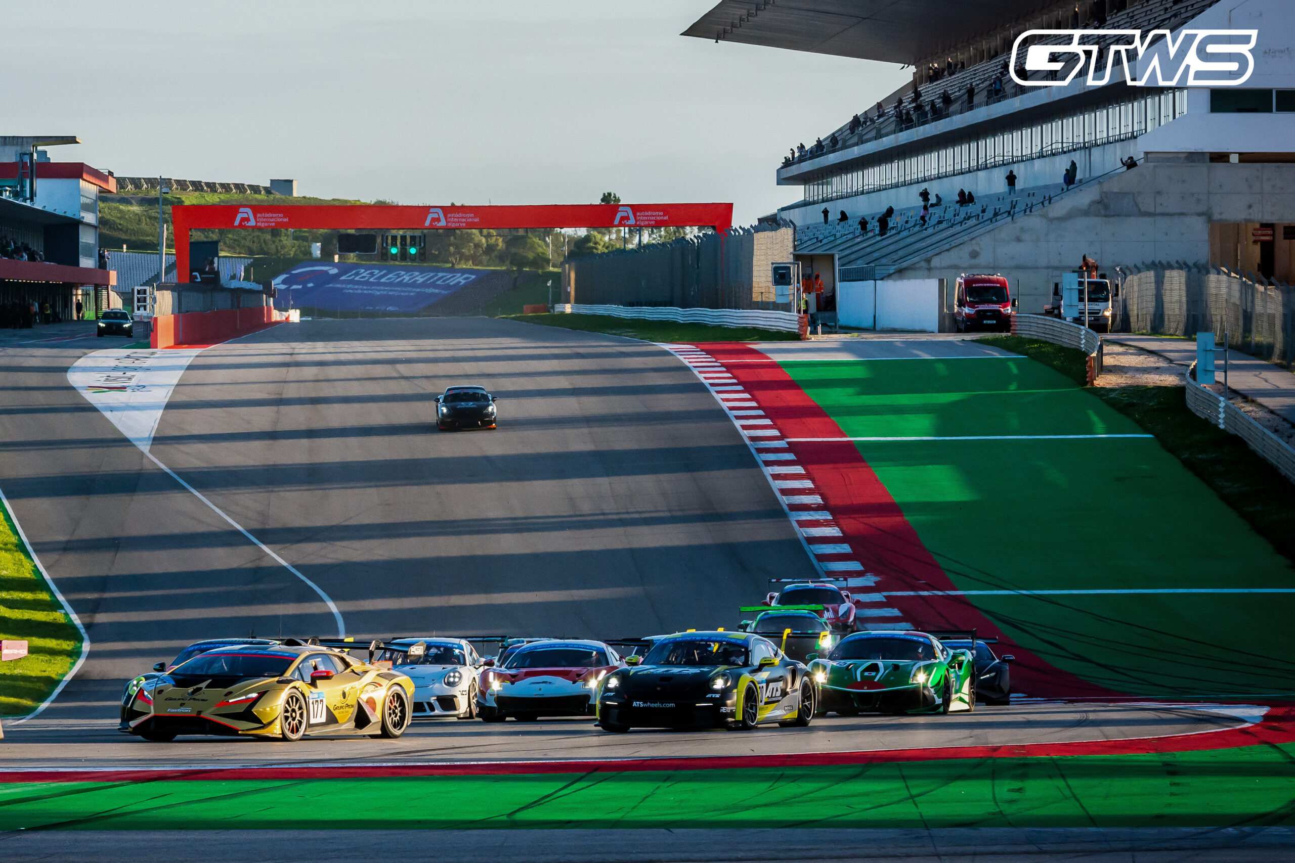 Sul Informação - Autódromo Internacional do Algarve acolhe etapa do GT Winter Series