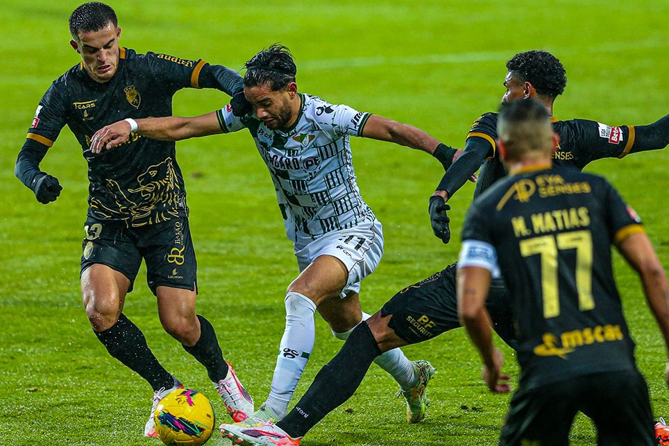 Sul Informação - Farense consegue um ponto no campo do Moreirense e sai da zona de descida direta