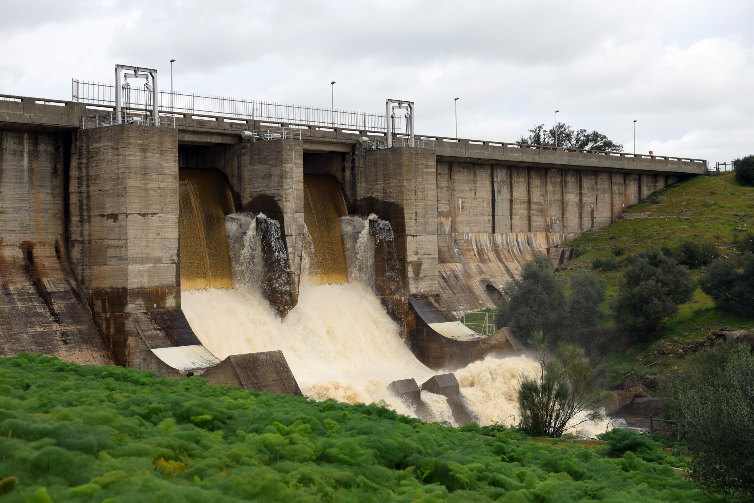 Sul Informação - Avaria em barragem do concelho de Évora desilude turistas e preocupa agricultores