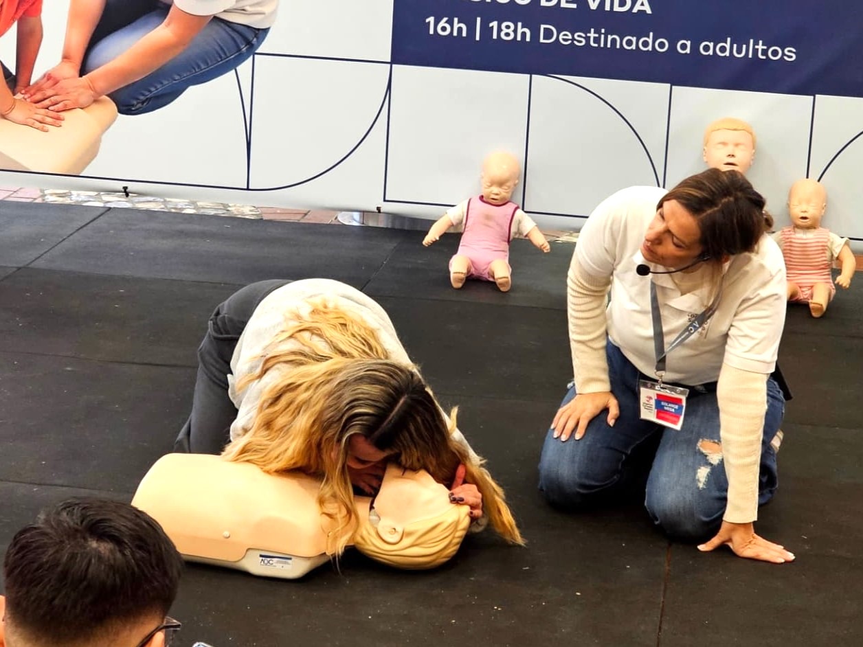 Sul Informação - Crianças e jovens do Algarve aprendem princípios do Suporte Básico de Vida