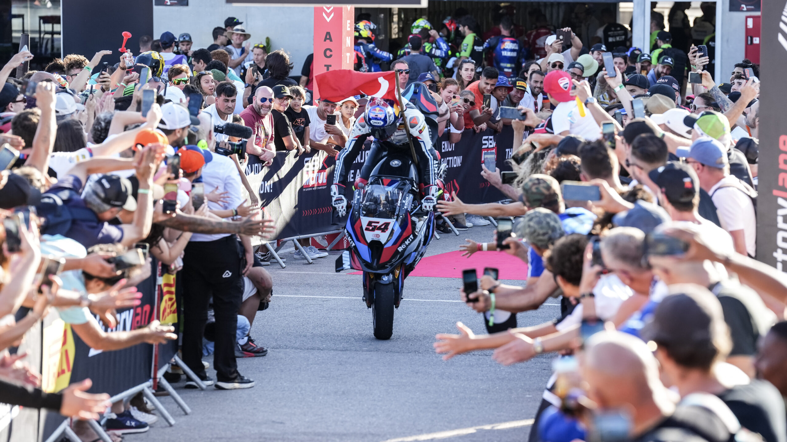 Superbikes no Autódromo Internacional do Algarve em Portimão