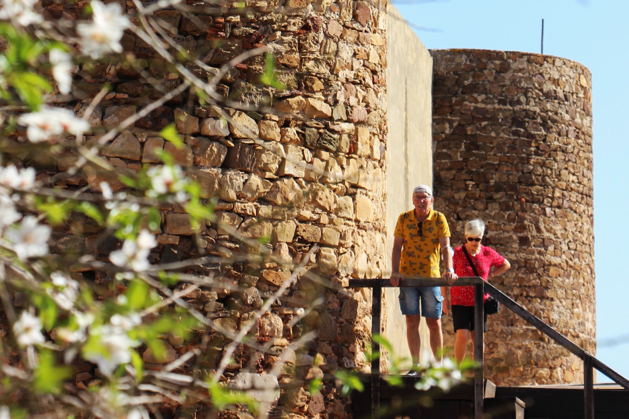 Turistas no Castelo de Castro Marim