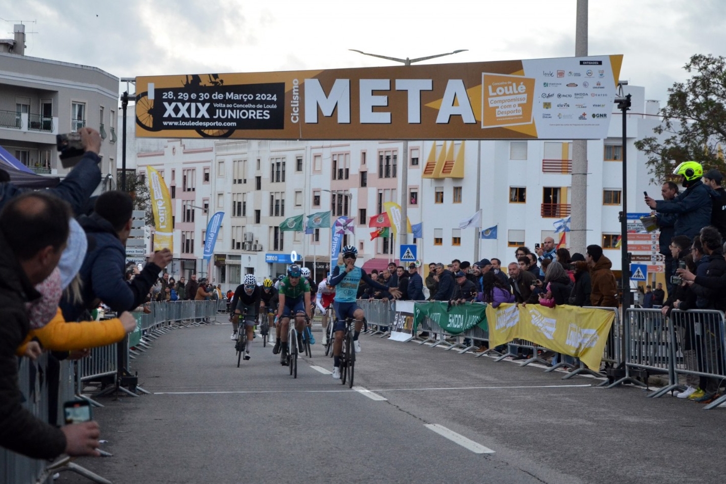Sul Informação - Promessas do ciclismo pedalam em Loulé na Páscoa