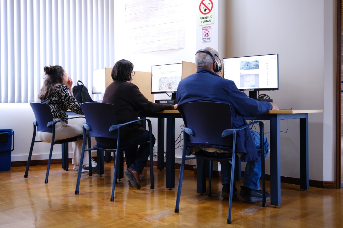 Sul Informação - Biblioteca de São Brás tem 10 novos computadores