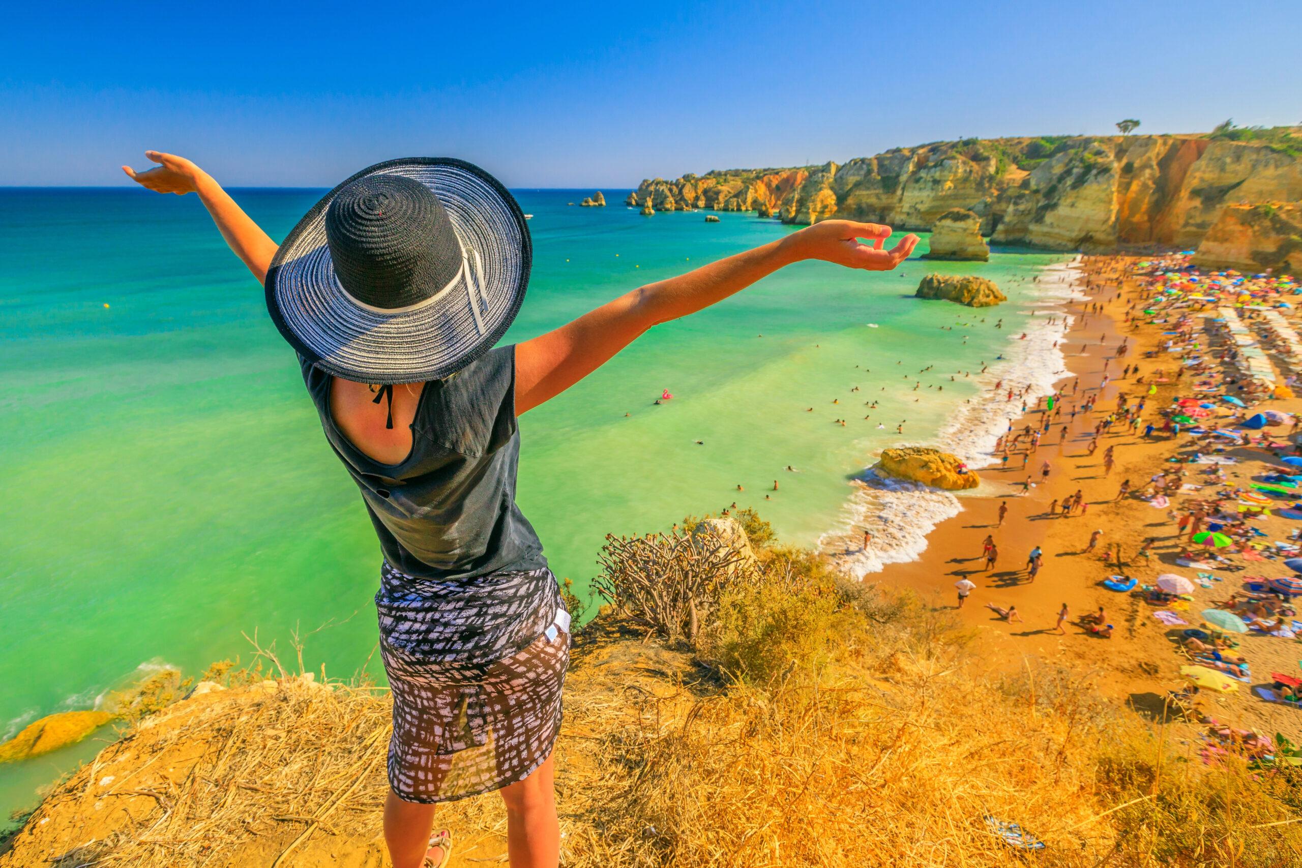Sul Informação - Turismo, a indústria da felicidade
