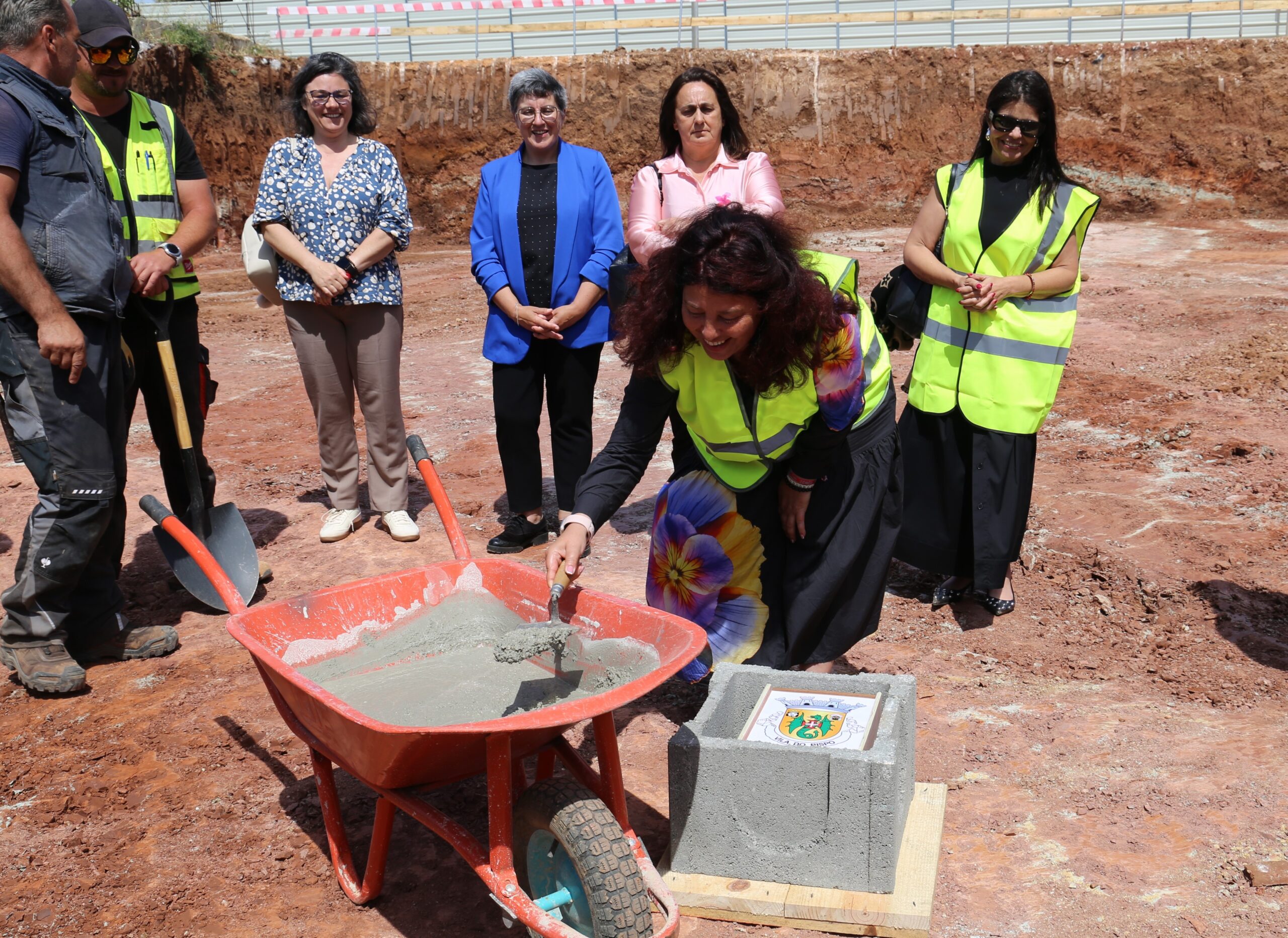 Sul Informação - Vila do Bispo começa a construir edifício com 29 fogos para arrendamento apoiado