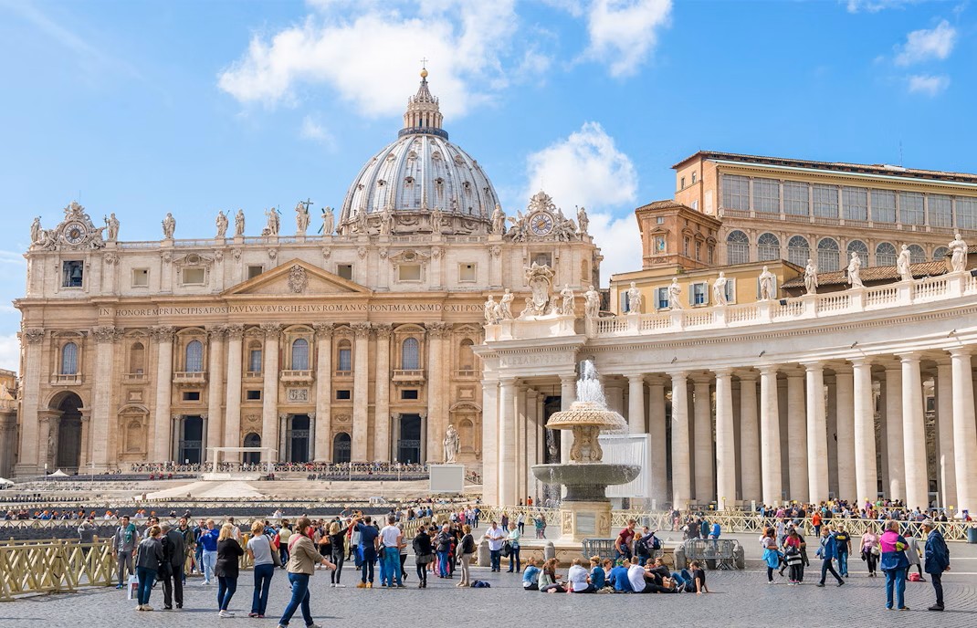 Sul Informação - Conclave: Fumo branco no Vaticano, Papa eleito