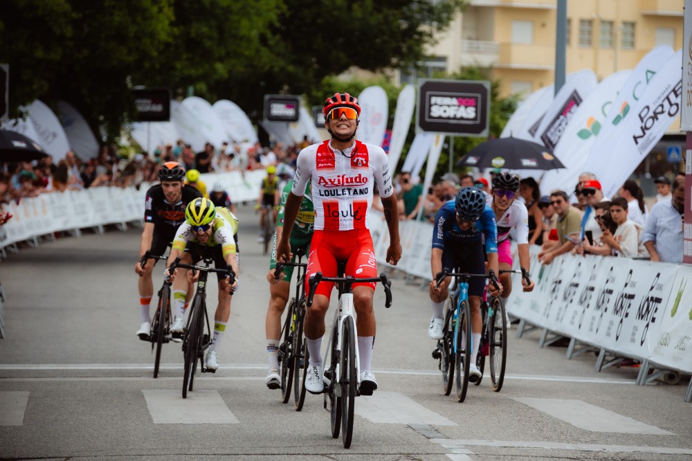 Sul Informação - Tomás Contte (Louletano) vence última etapa do GP Douro Internacional