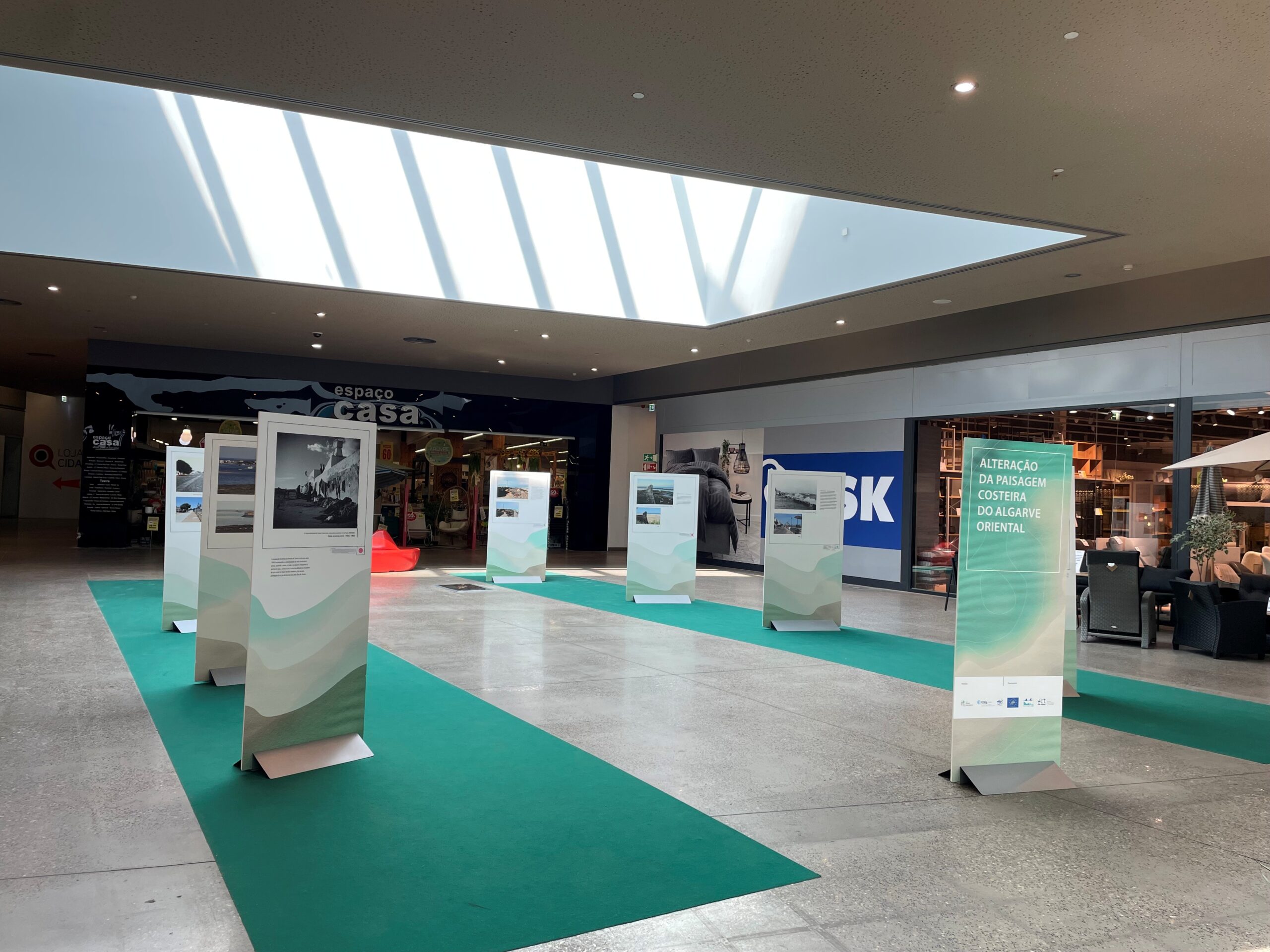 Sul Informação - “Alteração da Paisagem Costeira do Algarve Oriental” mostra-se no Tavira Plaza