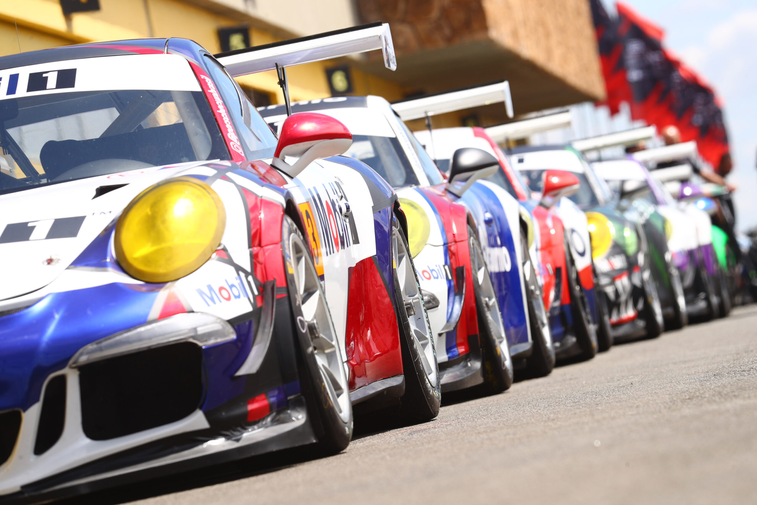 Sul Informação - Porsche Cup Brasil prepara abertura das rondas Endurance no Autódromo Internacional do Algarve