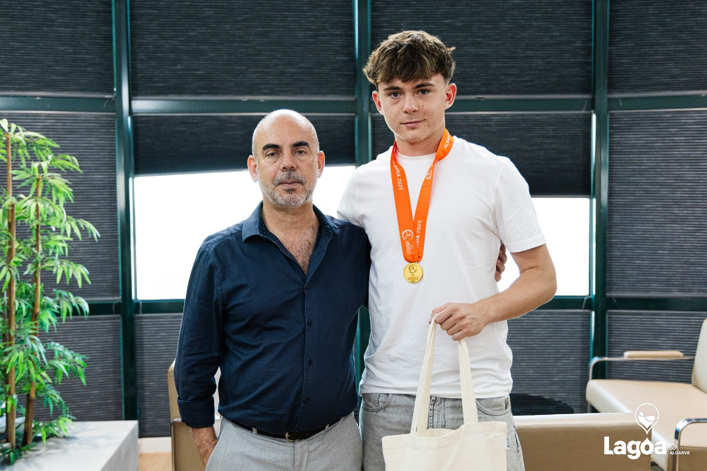 Sul Informação - Campeão da Europa de sub-17 foi recebido na Câmara de Lagoa