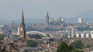 1280px-View_of_Glasgow_from_Queens_Park|scotia-bar
