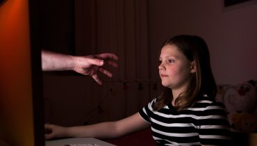 ALICIAMENTO_MENORES_PREDADOR_INFANTIL