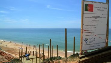 Acesso Praia falésia