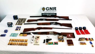 Apreensão armas ameaças Faro