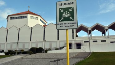 Apresentação pública do projeto de Sinalética de Evacuação face ao Risco de Tsunami em Quarteira - C.M.Loulé - Mira (5)|Apresentação pública do projeto de Sinalética de Evacuação face ao Risco de Tsunami em Quarteira - C.M.Loulé - Mira (4)