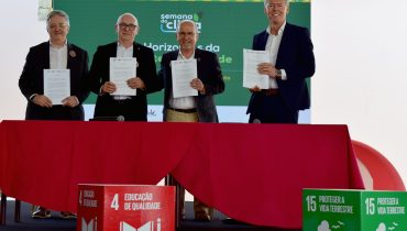 Assinatura do Protocolo de Colaboração entre a C.M.Loulé e a Faculdade de C. da Universidade de Lisboa - C.M.Loulé - Mira (4)