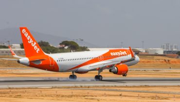 Aviao easyjet aviaçao_bc27