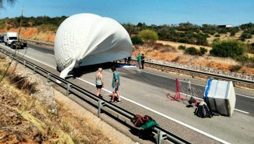 Balao aterrou na estrada em Odiaxere_equipa francesa