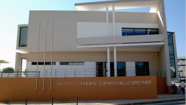 Biblioteca Municipal Sophia de Mello Breyner Andresen - C.M.Loulé - Mira