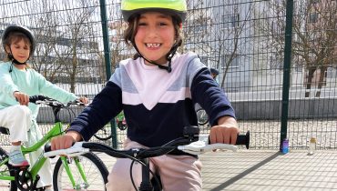 Bicicleta vai à Escola (4)|Bicicleta vai à Escola (1)|Bicicleta vai à Escola (2)|Bicicleta vai à Escola (5)|Bicicleta vai à Escola (6)|Bicicleta vai à Escola (7)