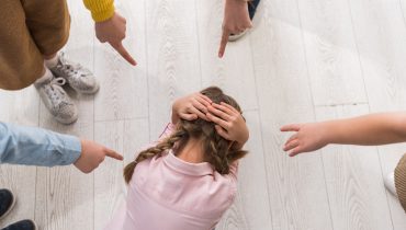 Bullying_violencia_escola_Depositphotos_345697922_L