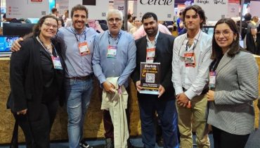Comitiva da StartUp Portimão na Web Summit 2023|O stand da Dynamic Parking|Gonçalo Coelho e Fábio Neves|Felipe Augusto e Fábio Neves