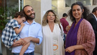 Um grupo de golfinhos-comuns