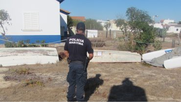 EMBARCAÇÕES ABANDONADAS_culatra2|EMBARCAÇÕES ABANDONADAS_culatra3|EMBARCAÇÕES ABANDONADAS_culatra_alterada