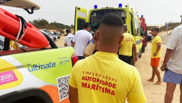 Elementos do Projeto “SeaWatch” auxiliam homem na praia do Cabeço em Castro Marim