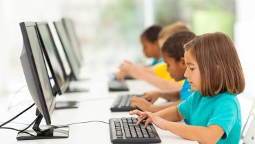 |Hands in the paint|Cute kid|Intelligent group of young school children