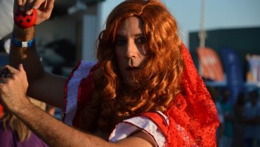 Animação feita pelo grupo de teatro do Boa Esperança nas ruas da Fatacil, com danças sevilhanas e música