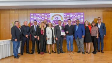 Foto Equipa SW|logo melhores fornecedores 2020-01|Success Work_logo