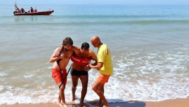Início Época Balnear Albufeira 2017 (7)|Início Época Balnear Albufeira 2017 (10)|Início Época Balnear Albufeira 2017 (11)|Início Época Balnear Albufeira 2017 (12)|Início Época Balnear Albufeira 2017 (13)|Início Época Balnear Albufeira 2017 (1)|Início Época Balnear Albufeira 2017 (2)|Início Época Balnear Albufeira 2017 (3)|Início Época Balnear Albufeira 2017 (4)|Início Época Balnear Albufeira 2017 (5)|Início Época Balnear Albufeira 2017 (6)|Início Época Balnear Albufeira 2017 (8)|Início Época Balnear Albufeira 2017 (9)