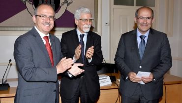 José Tolentino Mendonça recebeu o prémio literário da Associação Portuguesa de Escritores e da Câmara Municipal de Loulé - C.M.Loule - Mira (4) (Custom)