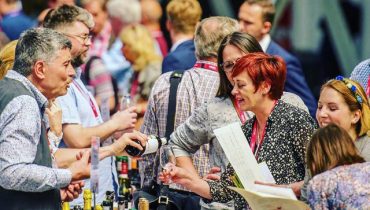 LondonWineFair03 (Custom)|Vinho_do Algarve_02|LondonWineFair01 (Custom)|LondonWineFair04 (Custom)|LondonWineFair05 (Custom)|CVA_Concurso vinhos algarve_03|CVA_Concurso vinhos algarve_01|CVA_Concurso vinhos algarve_02|Vinho_do Algarve_03|Vinho_do Algarve_04