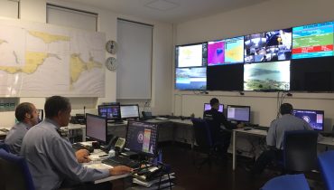 MRCC FUNCHAL ESTE|salva-vidas|navio marinha