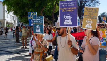Manifestação Habitação Faro 2023_HR (19)