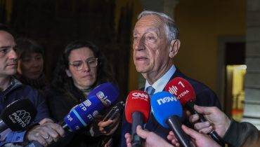 O Presidente da República, Marcelo Rebelo de Sousa, fala à comunicação social sobre a atual situação politica